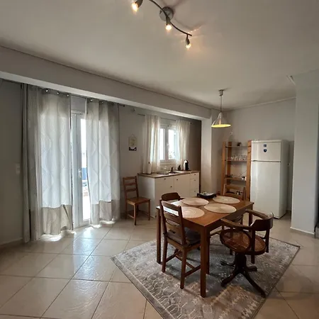 Ησυχο Και Ανετο Διαμέρισμα Lamia Exterior photo