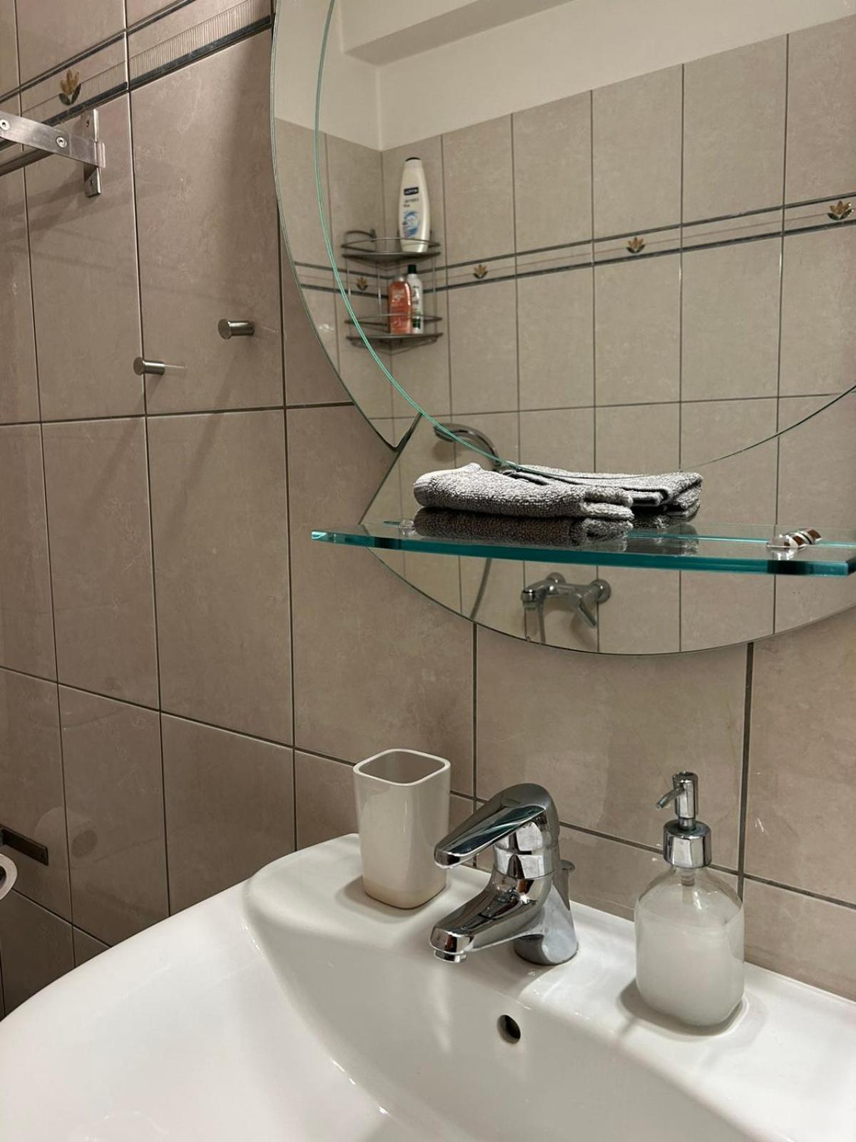 ησυχο και ανετο Apartment Lamía